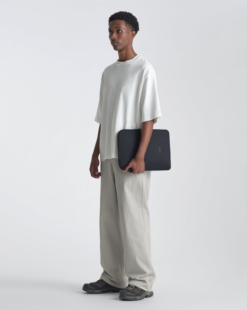 Urth Naos 13/14 Laptop Sleeve (Zwart Urth Naos 13/14 Laptop Sleeve (Zwart