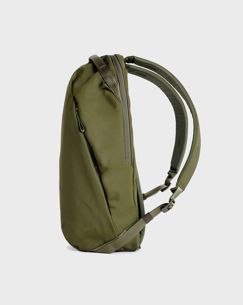 Urth Norite 24L Modular Backpack | Urth US