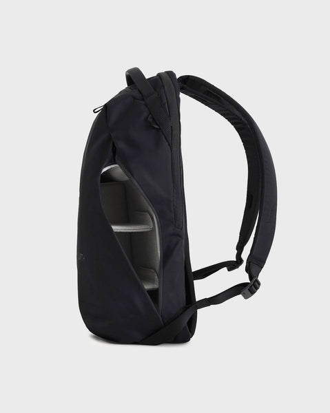 Urth Norite 24L Modular Camera Backpack | Urth US