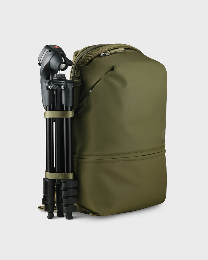 Urth Arkose 20L Modular Camera Backpack | Urth USA