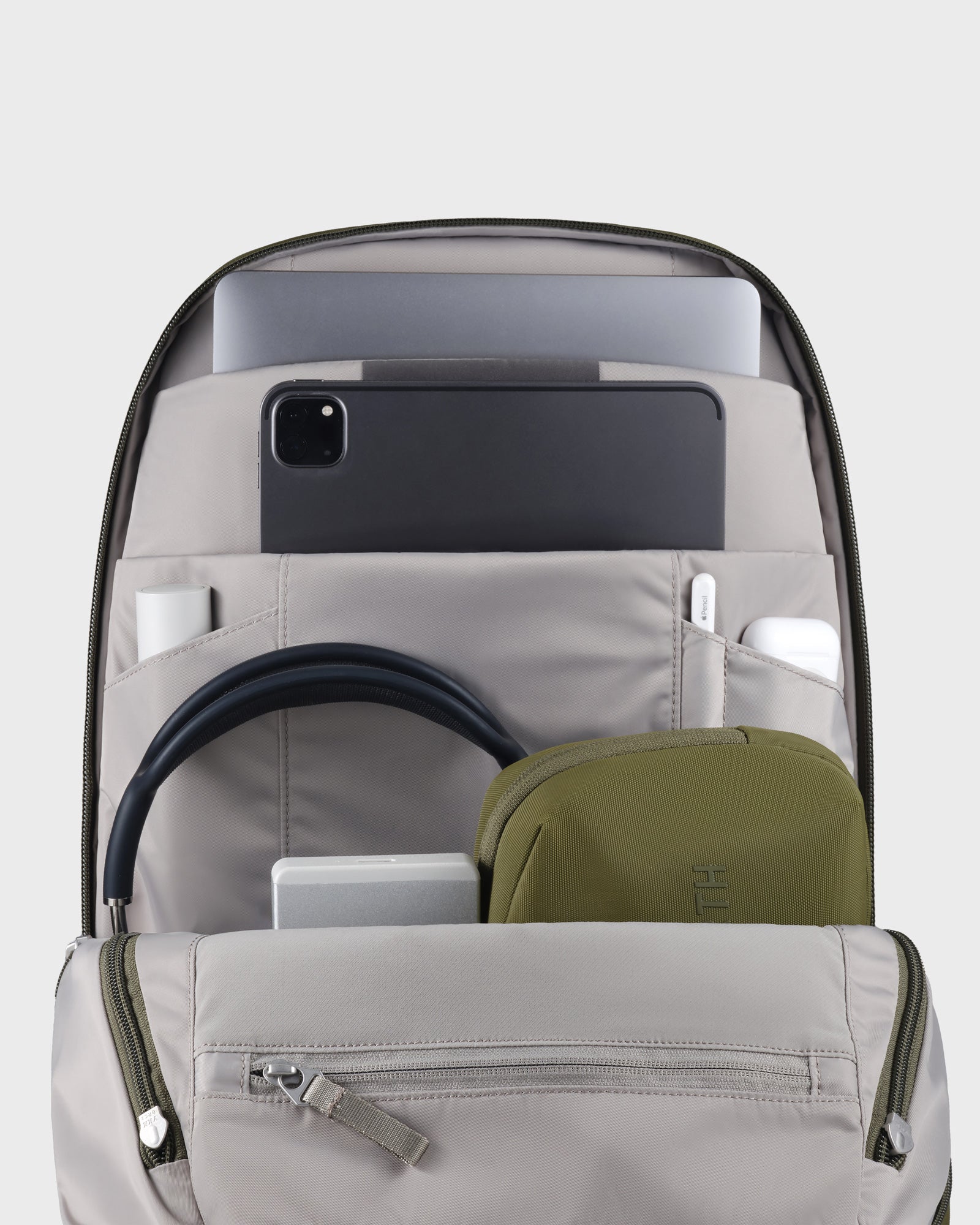 Urth Norite 24L Modular Backpack | Urth US