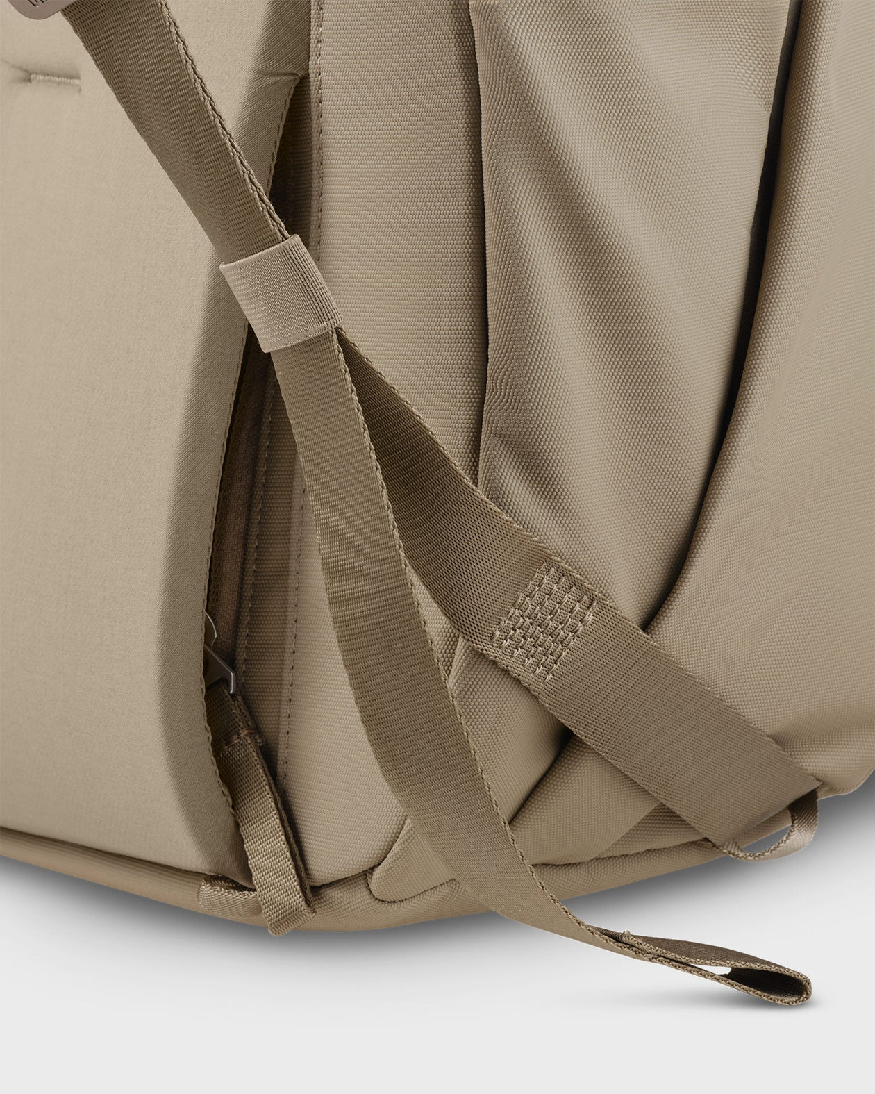 Urth Norite 24L Modular Backpack | Urth USA