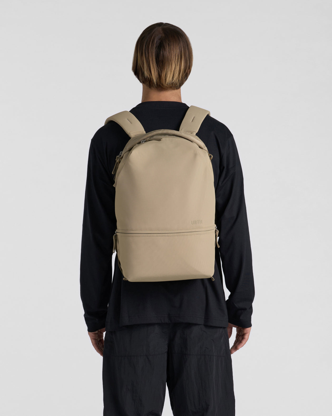 Urth Arkose 20L Modular Backpack | Urth USA