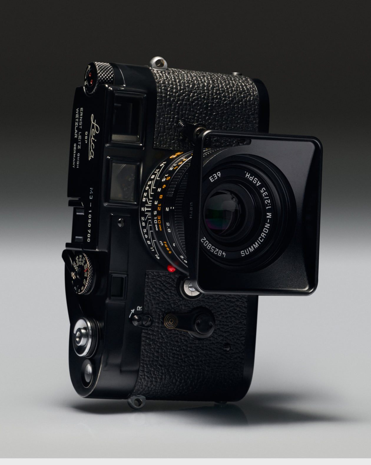 Leica Summicron 35 Lens Hood Kit | Urth USA