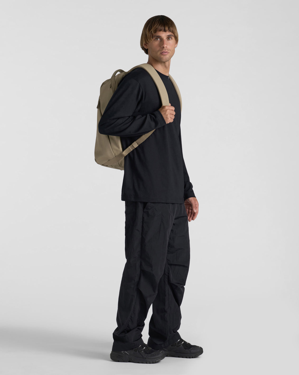 Urth Norite 24L Modular Backpack | Urth USA