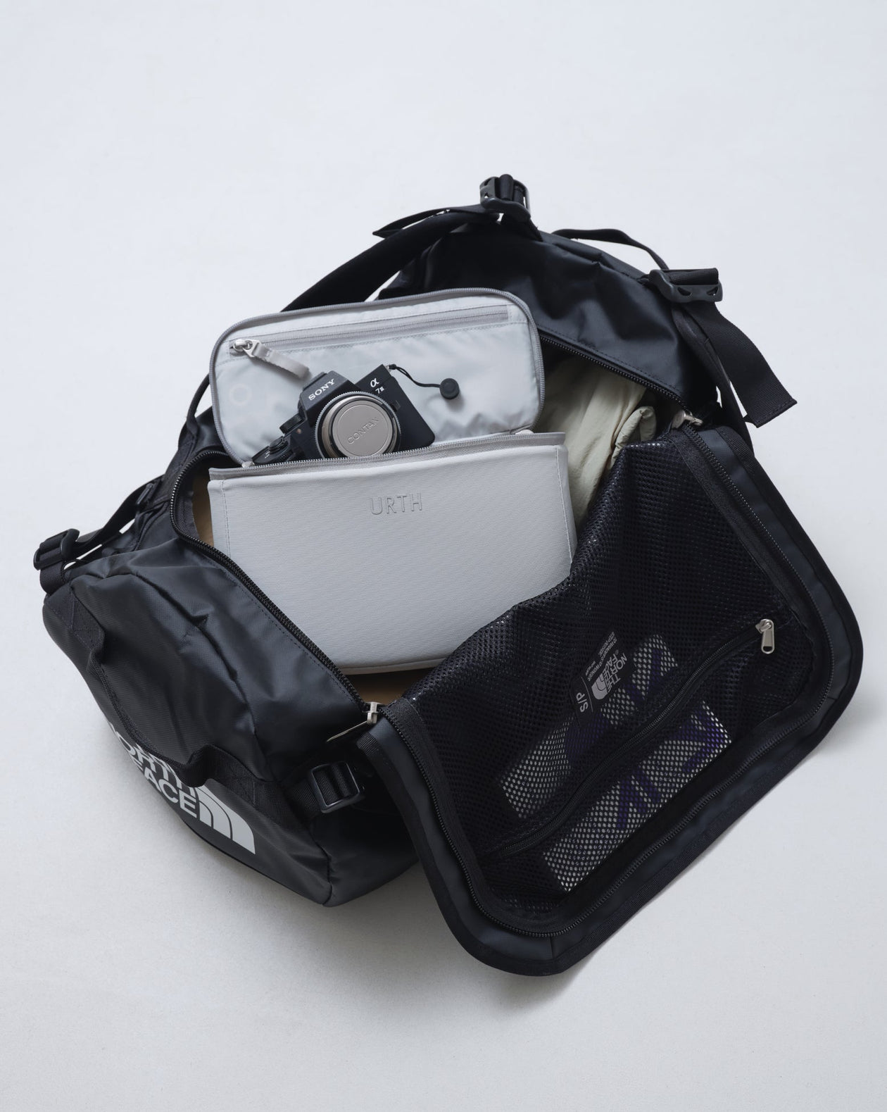 【美品】Urth アーコウス リュックサック + スモール カメラインサート 最高の カメラバック の ススメ｜伊藤めぐ