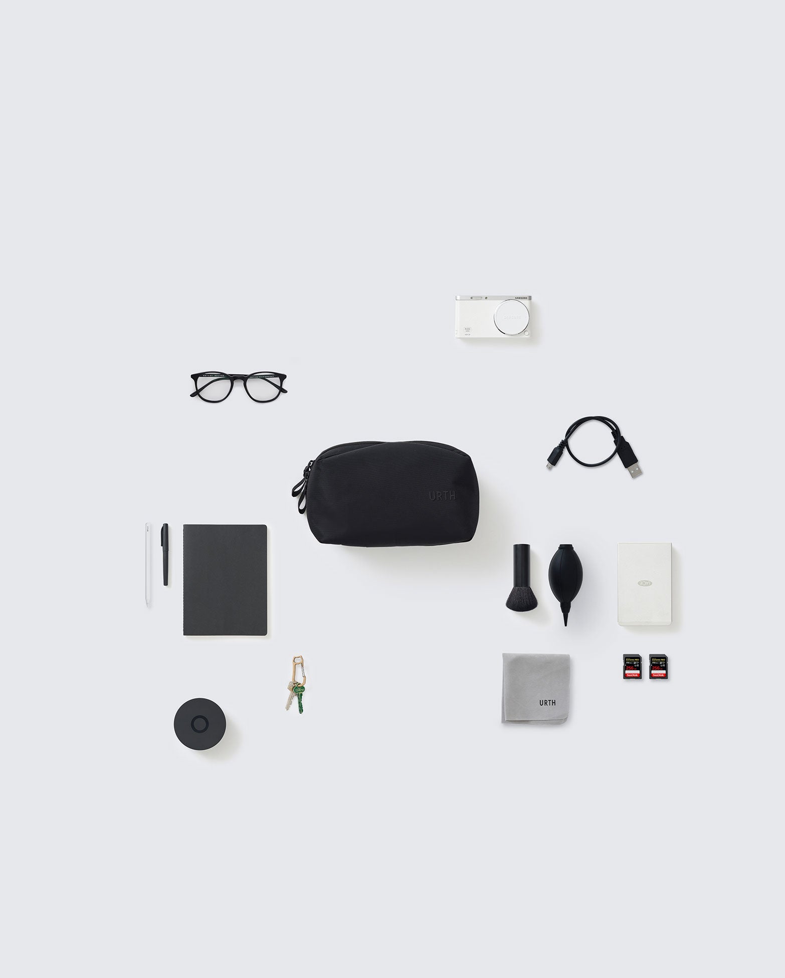 Urth ゼオライト アクセサリーオーガナイザー ブラック Urth Zeolite Tech Organiser | Urth USA
